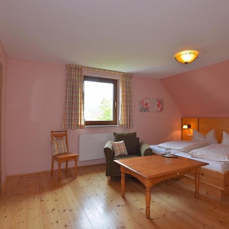 Landhotel Zur Pferdetraenke Schleid Esterno foto
