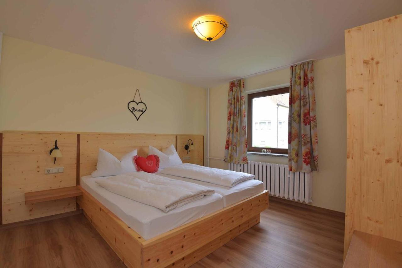 Landhotel Zur Pferdetraenke Schleid Esterno foto