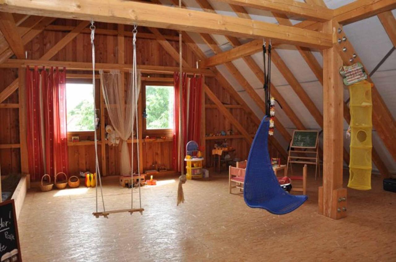 Landhotel Zur Pferdetraenke Schleid Esterno foto